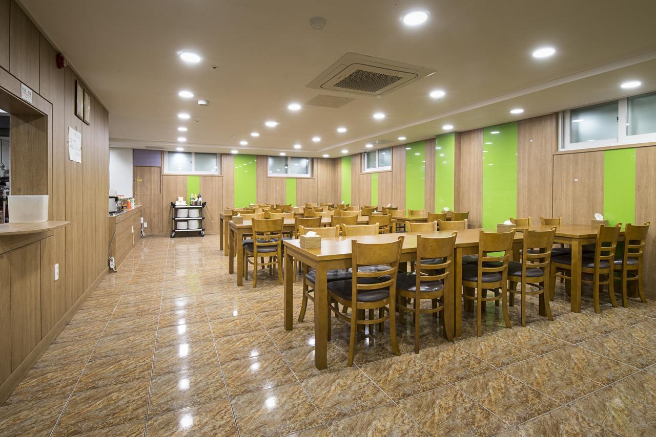 Champion Hotel Jeju Eksteriør bilde